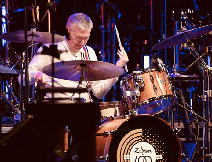 Track of the Day: Steve White trio - MY EVER CHANGING MOODS